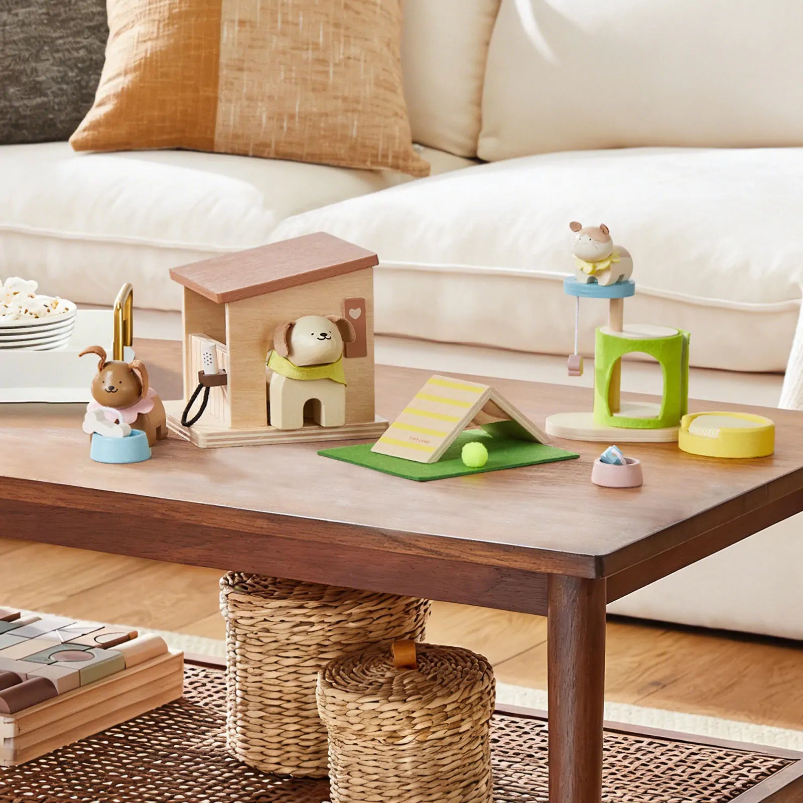 Tiny Land® Happy Urban Paws