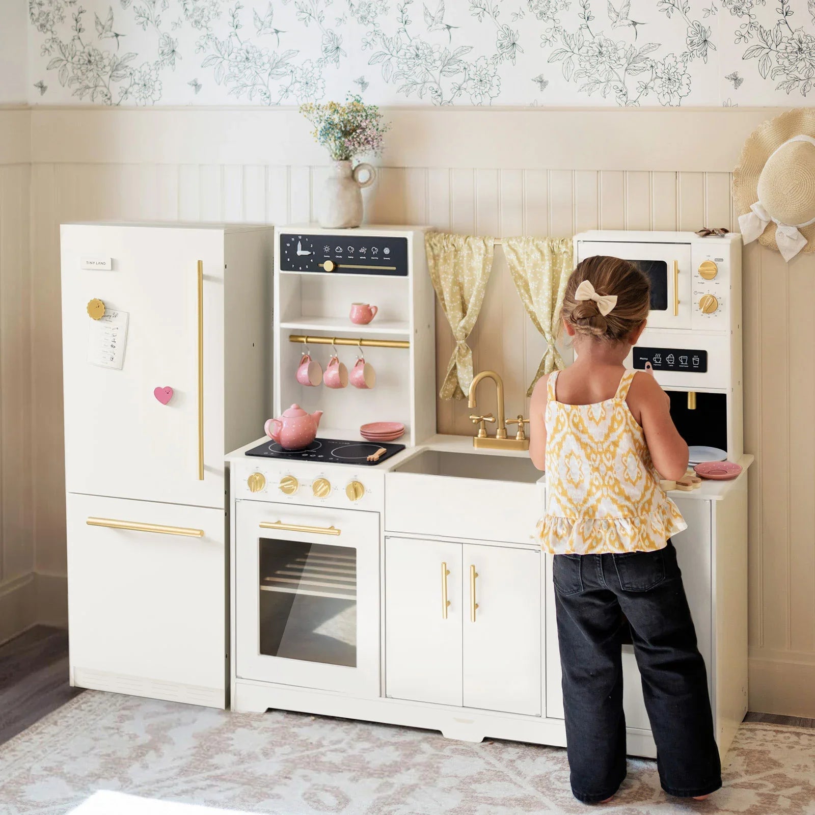 All-in-One Family Feast Gift Set：Luxury Kitchen & Fridge & Organic Food Collection