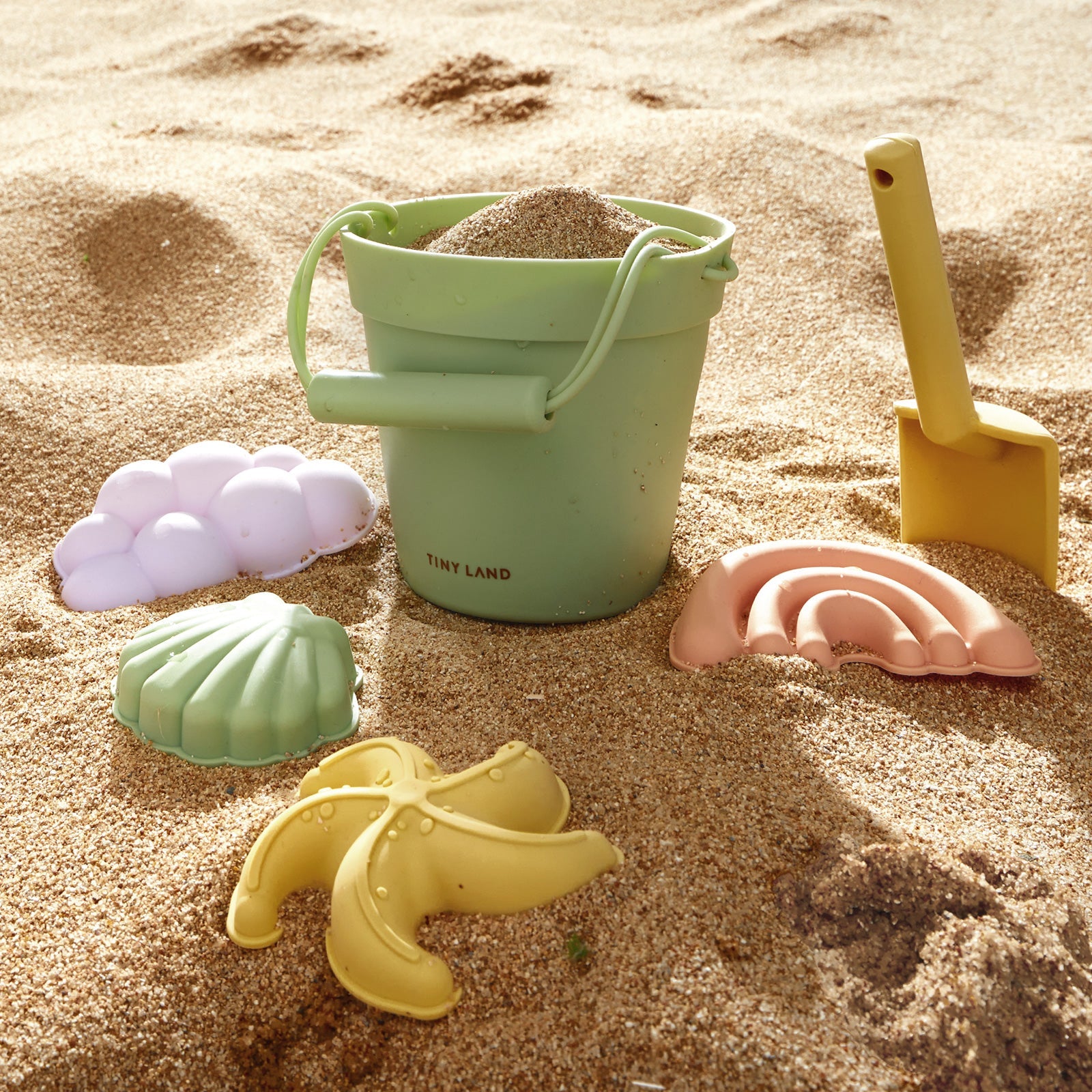 Tiny Land® Sand-Buddies Sand Toy Set