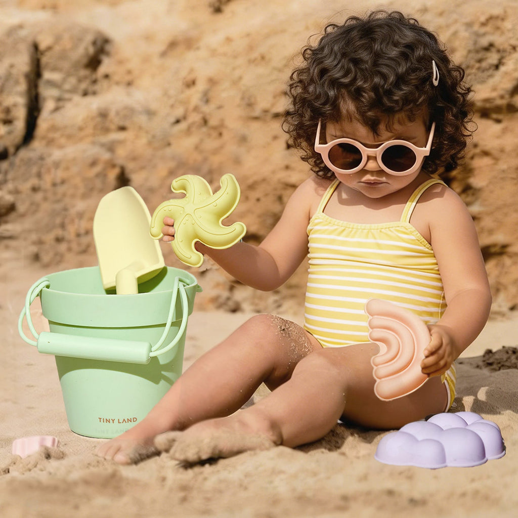 Tiny Land® Sand-Buddies Sand Toy Set